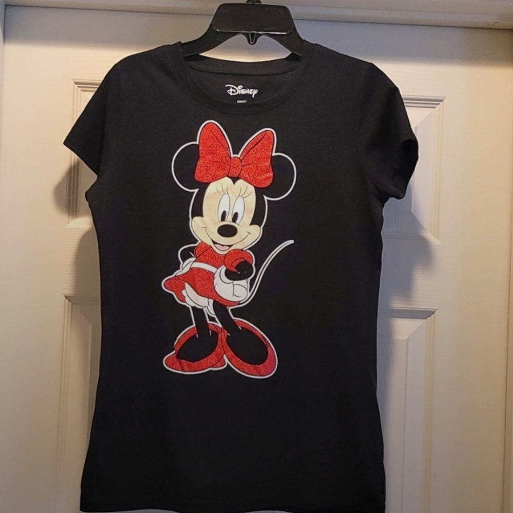 Disney Minnie Mouse Tee-shirt.